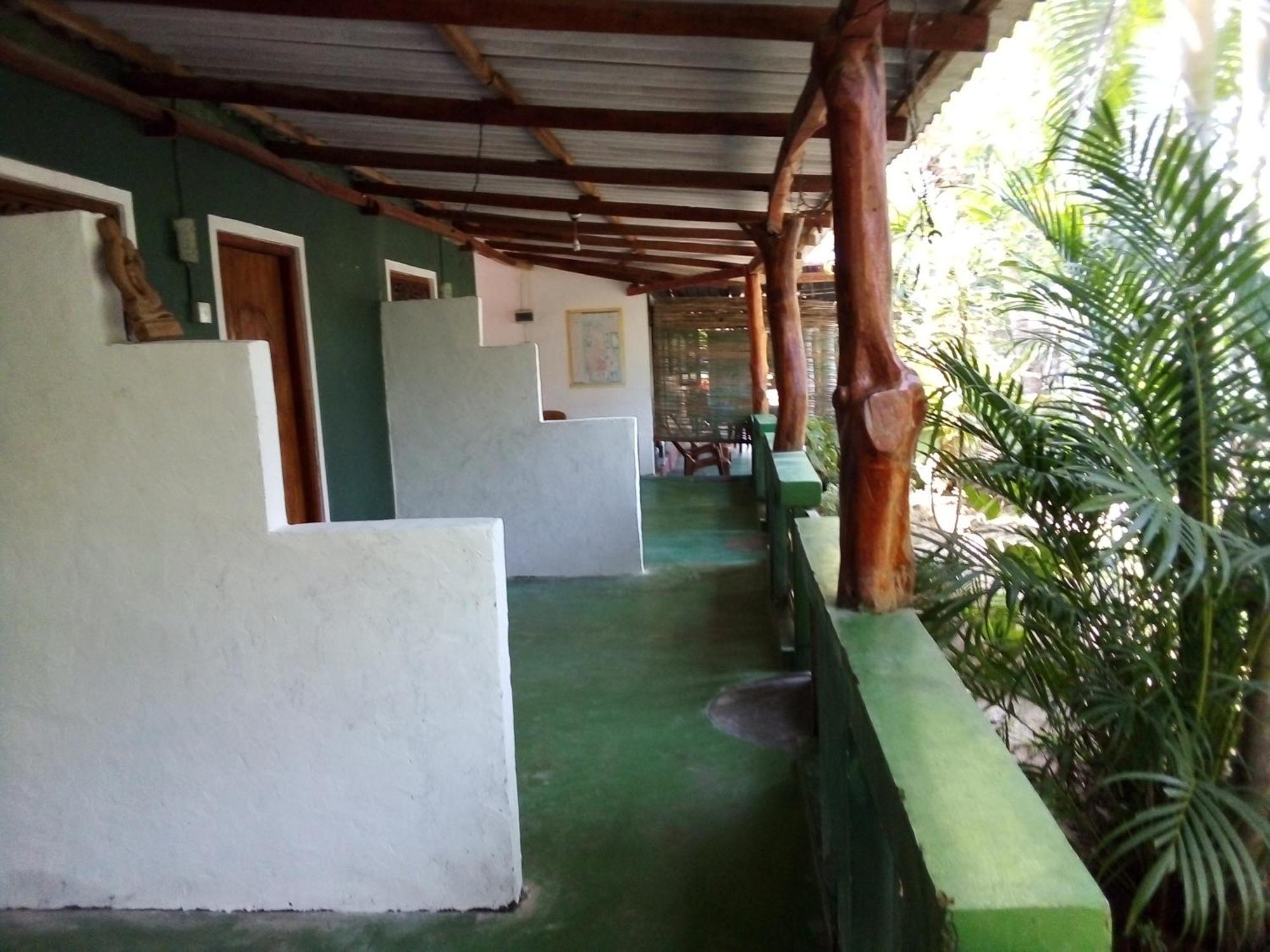 Bandula Home Stay Сигирия Номер фото